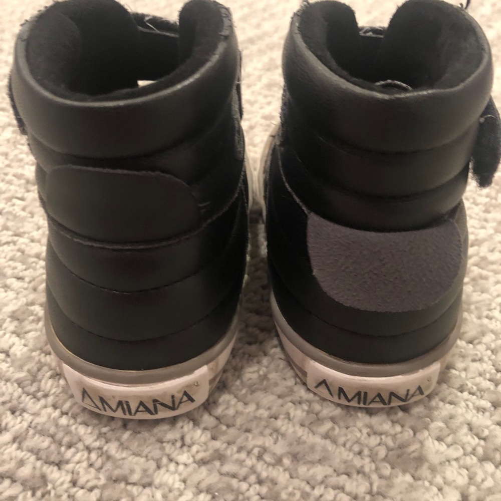 Amiana high top sneaker - Picture 3 of 5